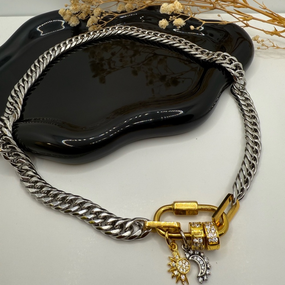 ✨ NEW 18K Gold Plated Two-Tone Cuban Chain Statement Necklace w/ Sun Charm✨ - Picture 5 of 7